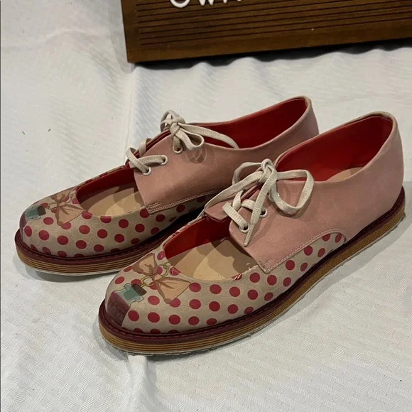 Dogo Polka Dot Lace-Up Women's Shoes - Picture 8 of 9